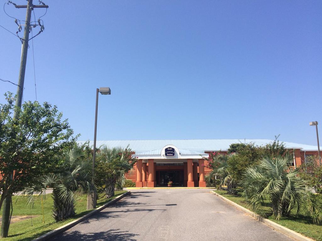 Luxury Suites Pensacola Exterior foto